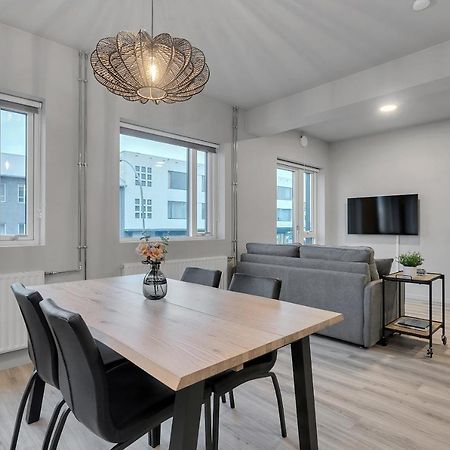 Sunny Central Apartment Reykjavík Exteriör bild